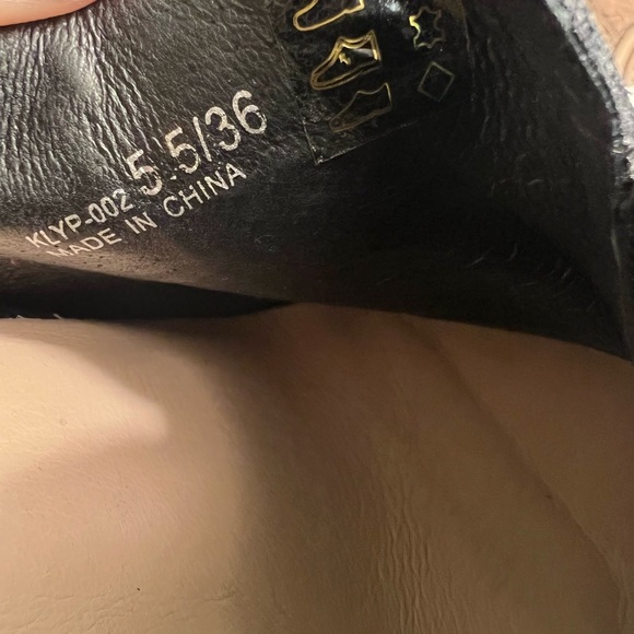 Kim Pointed Toe Slingback Pump
42 GOLD - Picture 6 of 9